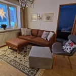 Valoisa Laehellae Ydinkeskustaa Lägenhet